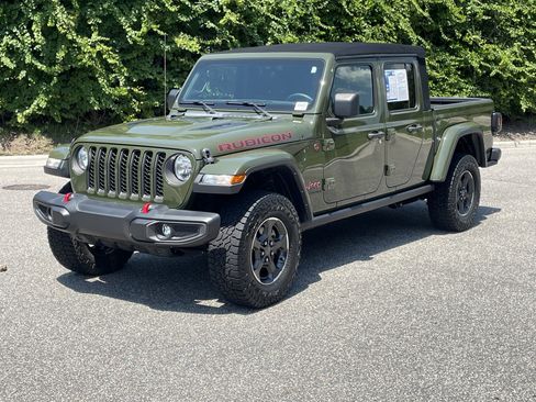 Used 2023 Jeep Gladiator Rubicon w/ Trailer Tow Package AWD/4WD image 4