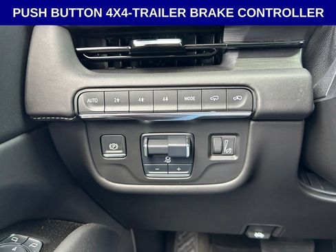 Used 2024 Cadillac Escalade Sport Platinum w/ Heavy-Duty Trailer Package AWD/4WD image 20
