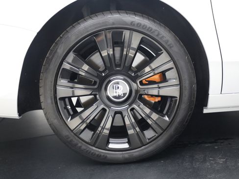 Certified 2023 Rolls-Royce Ghost image 14