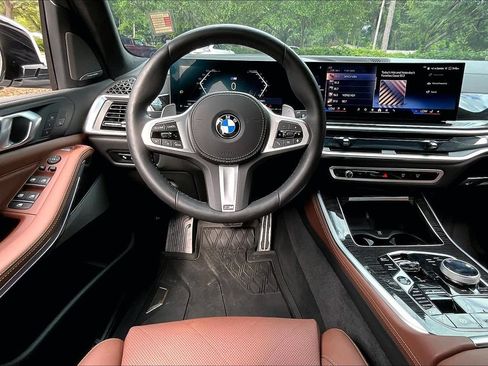 Used 2026 BMW X5 xDrive40i AWD/4WD image 8