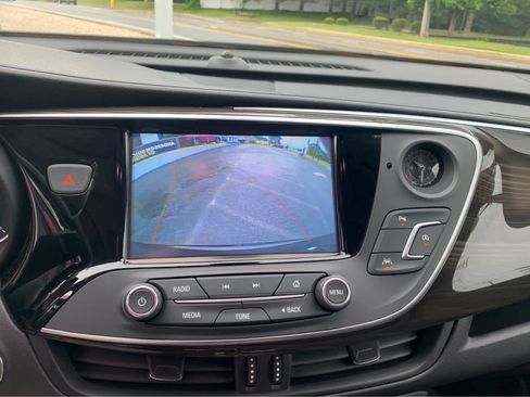 Used 2020 Buick Envision Premium AWD/4WD image 17