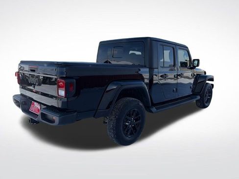 Used 2022 Jeep Gladiator Sport AWD/4WD image 8