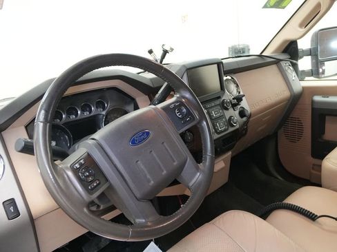Used 2014 Ford F350 Lariat image 15