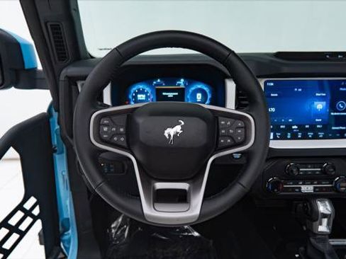 Used 2025 Ford Bronco RETRO image 36