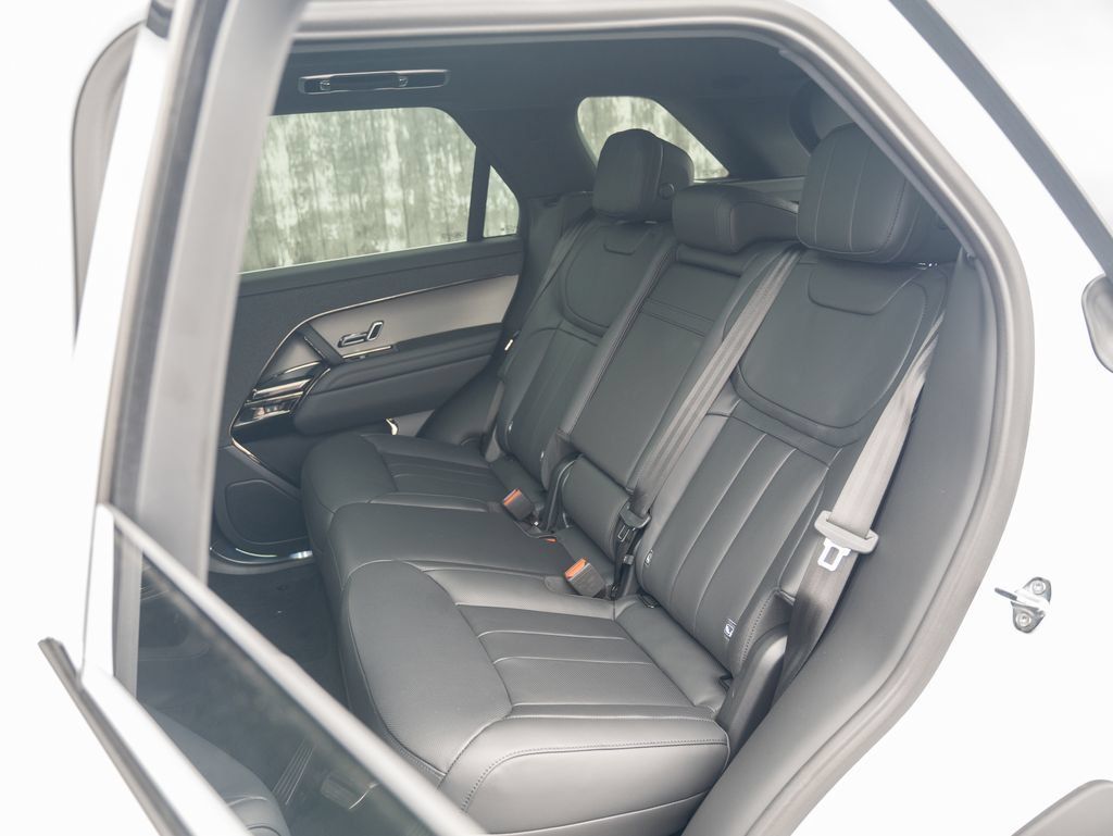 New 2026 Land Rover Range Rover Sport Dynamic SE AWD/4WD image 23