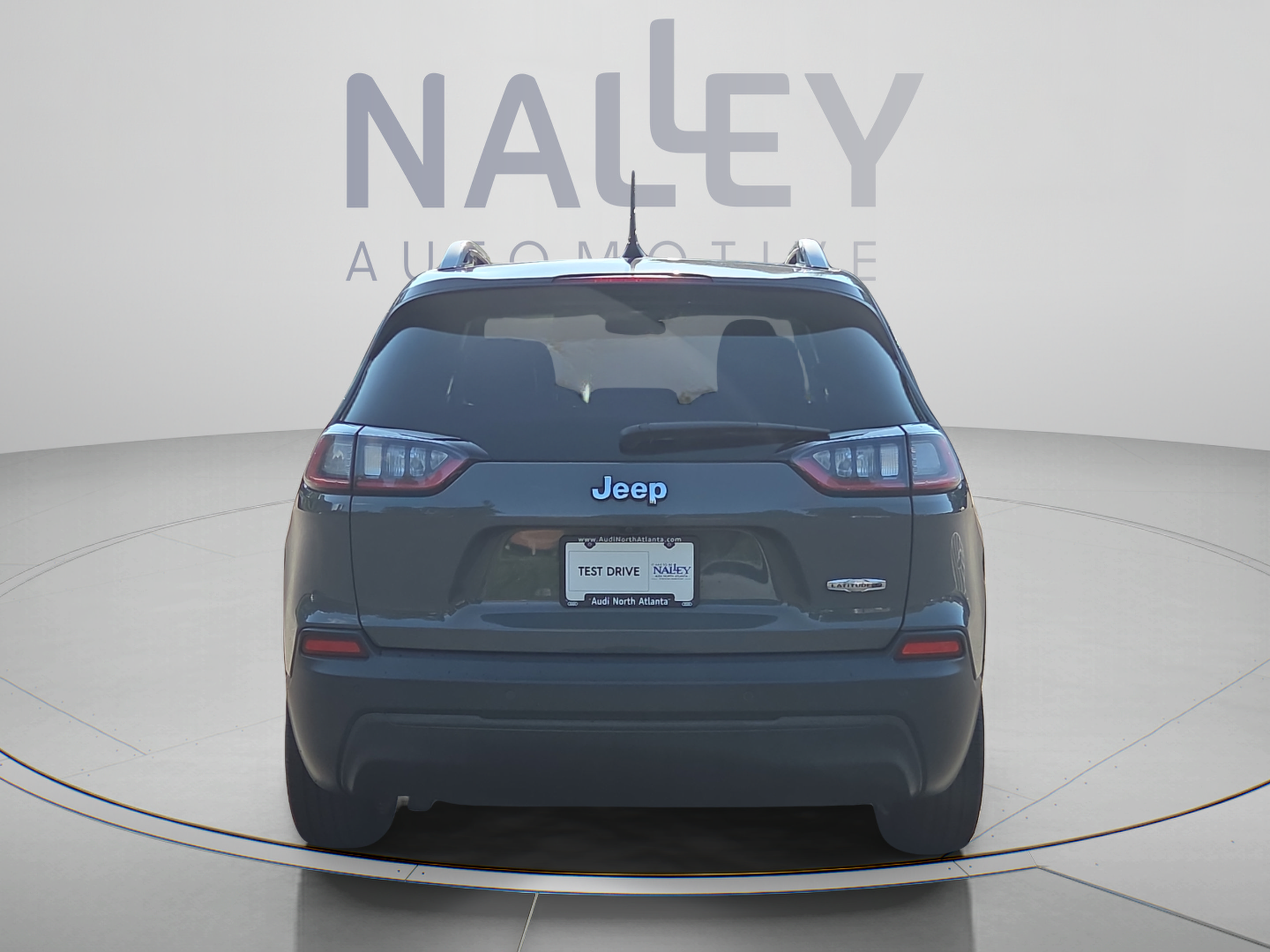 Used 2019 Jeep Cherokee Latitude Plus FWD image 4