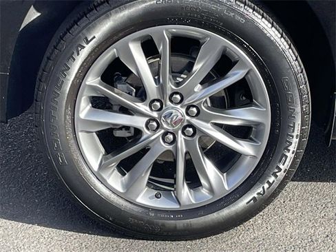 Used 2023 Buick Enclave Avenir image 37