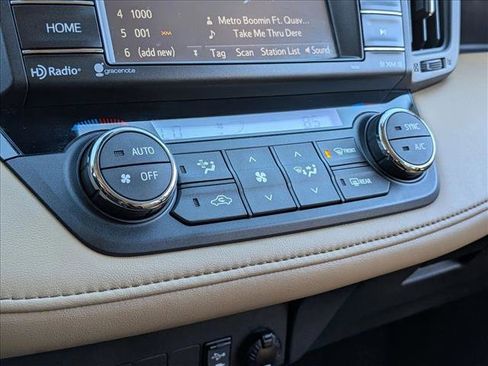 Used 2017 Toyota RAV4 XLE image 14