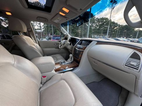 Used 2014 INFINITI QX80 4WD w/ Theater Package image 9