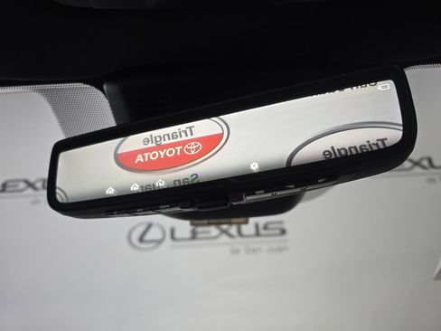 Used 2025 Toyota Crown Signia XLE image 20