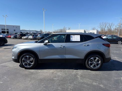 Used 2024 Chevrolet Blazer LT image 3