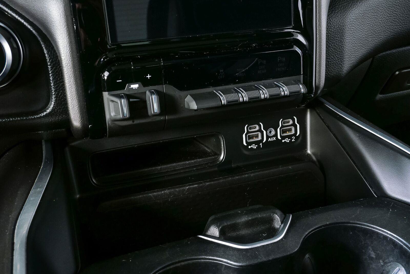 Used 2022 RAM 1500 Big Horn AWD/4WD image 16