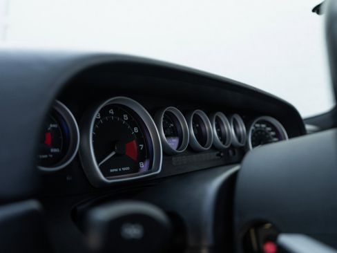 Used 2005 Ford GT image 23