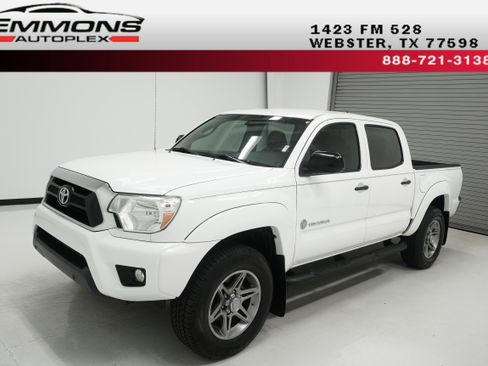 Used 2012 Toyota Tacoma PreRunner w/ SR5 Pkg RWD image 1