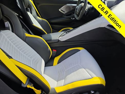 Used 2022 Chevrolet Corvette Stingray Premium Conv RWD image 17