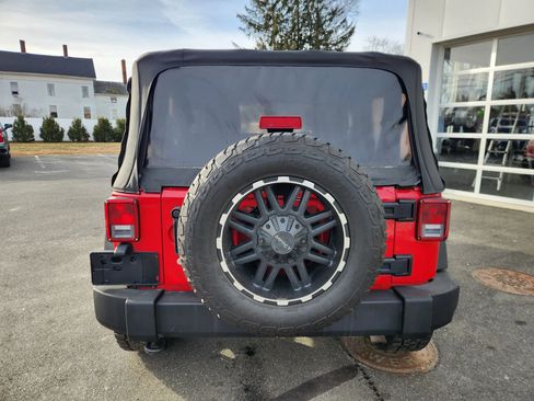 Used 2012 Jeep Wrangler Sport image 11
