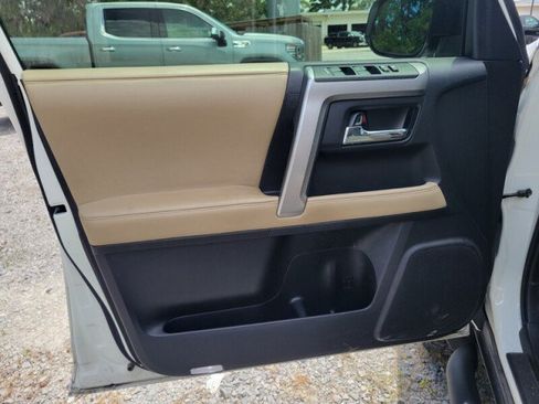 Used 2024 Toyota 4Runner SR5 Premium w/ Moonroof Package AWD/4WD image 11