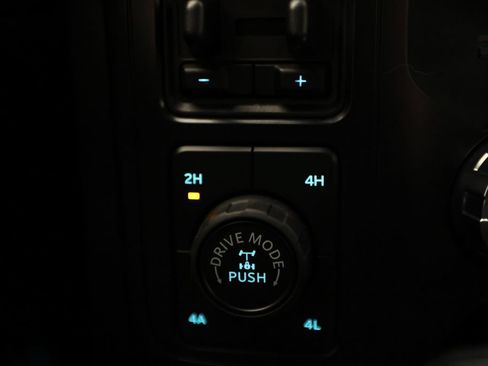Used 2025 Ford F150 Raptor AWD/4WD image 23
