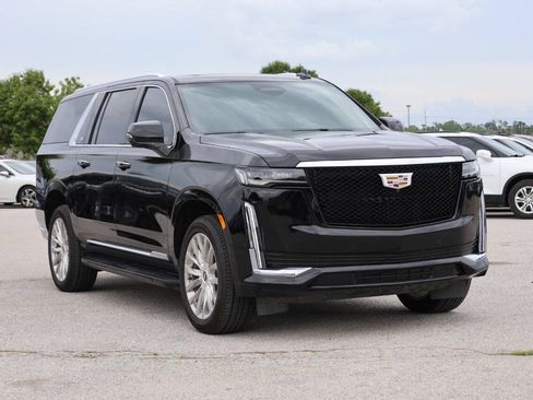 Used 2023 Cadillac Escalade ESV Premium Luxury AWD/4WD image 4