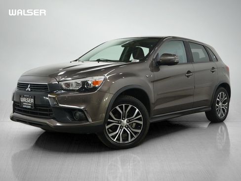 Used 2017 Mitsubishi Outlander Sport ES image 1