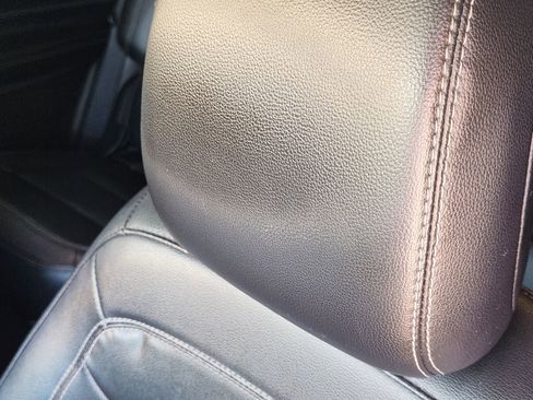 Used 2022 Ford Explorer Limited w/ Limited Technology Package image 16