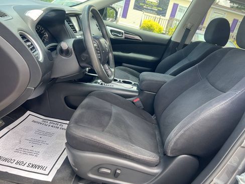 Used 2015 Nissan Pathfinder SV FWD image 12