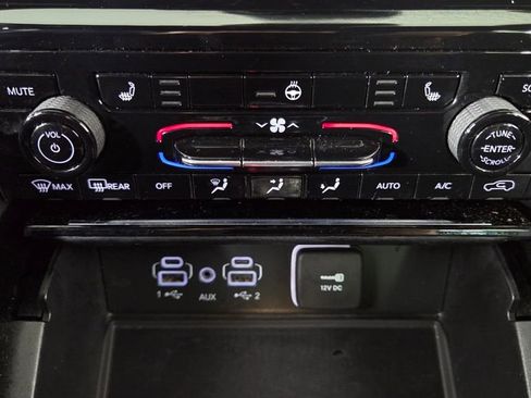 Used 2023 Jeep Grand Cherokee Altitude image 25