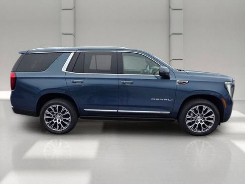 New 2026 GMC Yukon Denali w/ Sun & Power Step Package AWD/4WD image 6