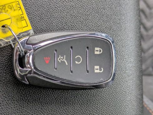 Used 2023 Chevrolet Equinox LT FWD image 30