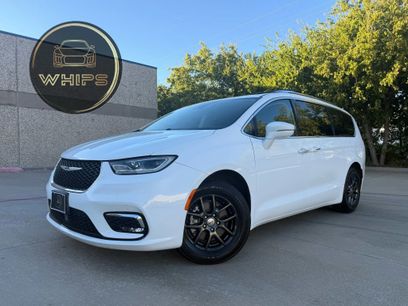Used 2021 Chrysler Pacifica Touring-L