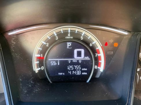 Used 2017 Honda Civic Sport image 18