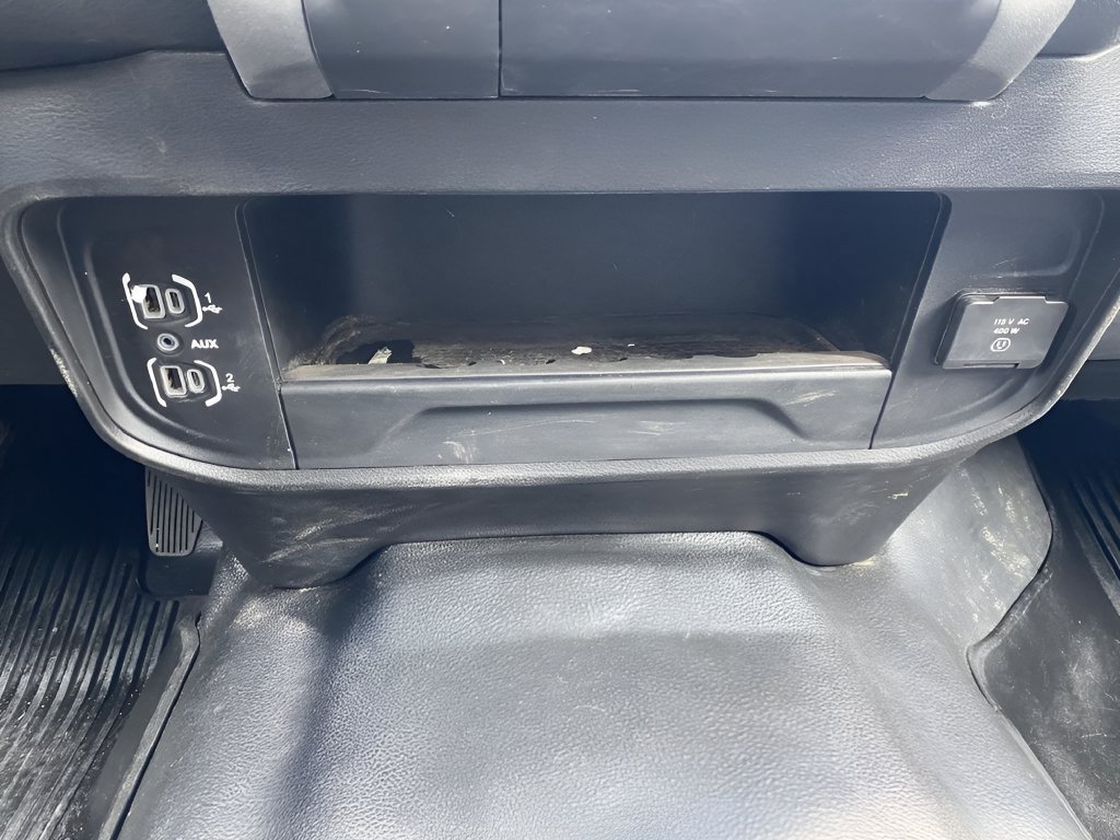 Used 2024 RAM 5500 Tradesman w/ Chrome Appearance Group AWD/4WD image 35