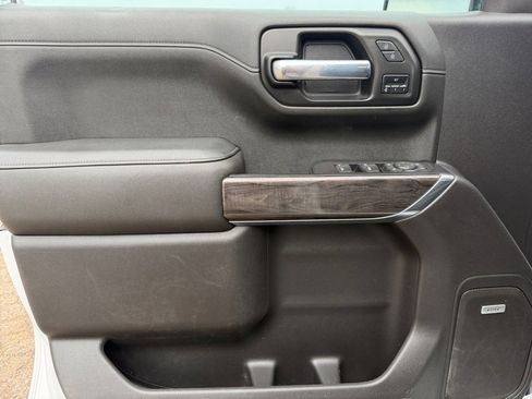 Used 2021 Chevrolet Silverado 1500 LTZ image 26