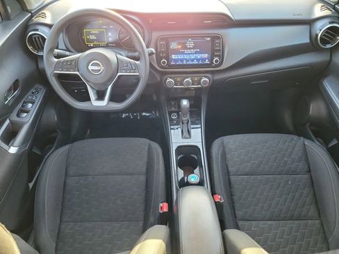 Used 2023 Nissan Kicks SV image 12