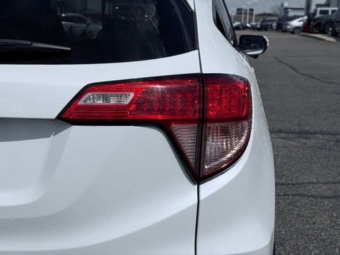 Used 2017 Honda HR-V EX-L image 7