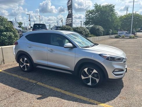 Used 2017 Hyundai Tucson Sport w/ Cargo Package AWD/4WD image 4