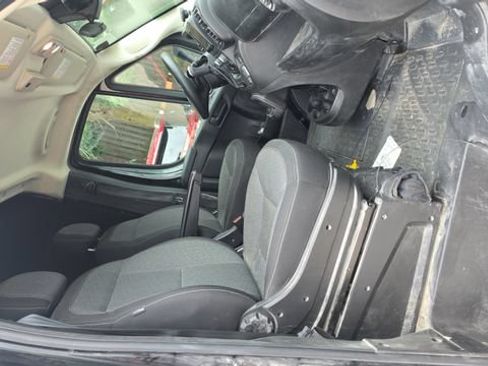 Used 2025 RAM ProMaster 2500 FWD image 11
