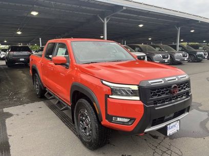 New 2025 Nissan Frontier PRO-4X w/ Pro Convenience Package