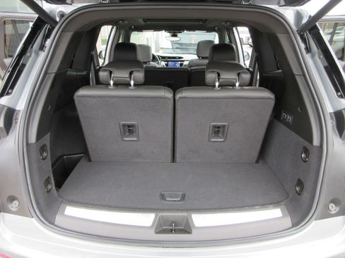 Used 2025 Cadillac XT6 Sport w/ Technology Package image 61