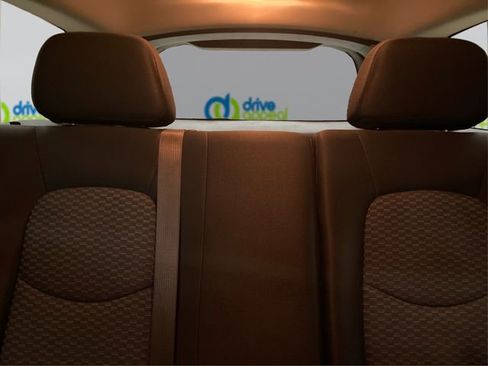 Used 2010 Chevrolet HHR LS image 18