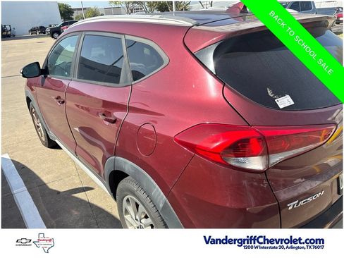 Used 2017 Hyundai Tucson SE Plus w/ Cargo Package FWD image 10