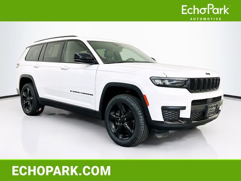 Used 2022 Jeep Grand Cherokee L Laredo AWD/4WD image 1