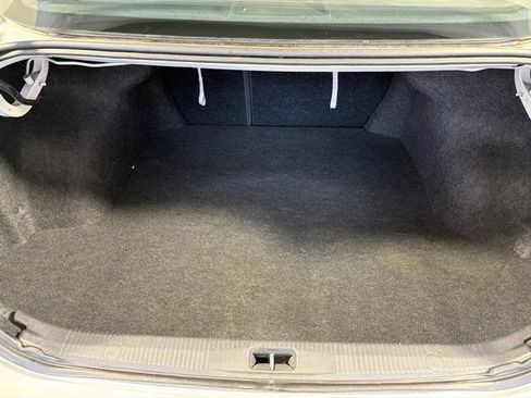 Used 2011 Nissan Altima 2.5 S FWD image 9