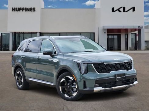 Certified 2026 Kia Sorento EX w/ EX Premium Package image 1