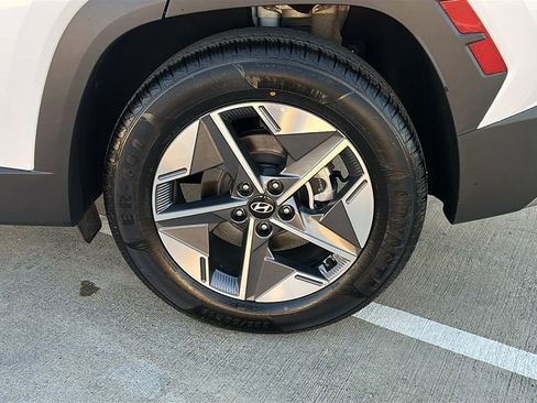 Certified 2025 Hyundai Tucson SEL image 17