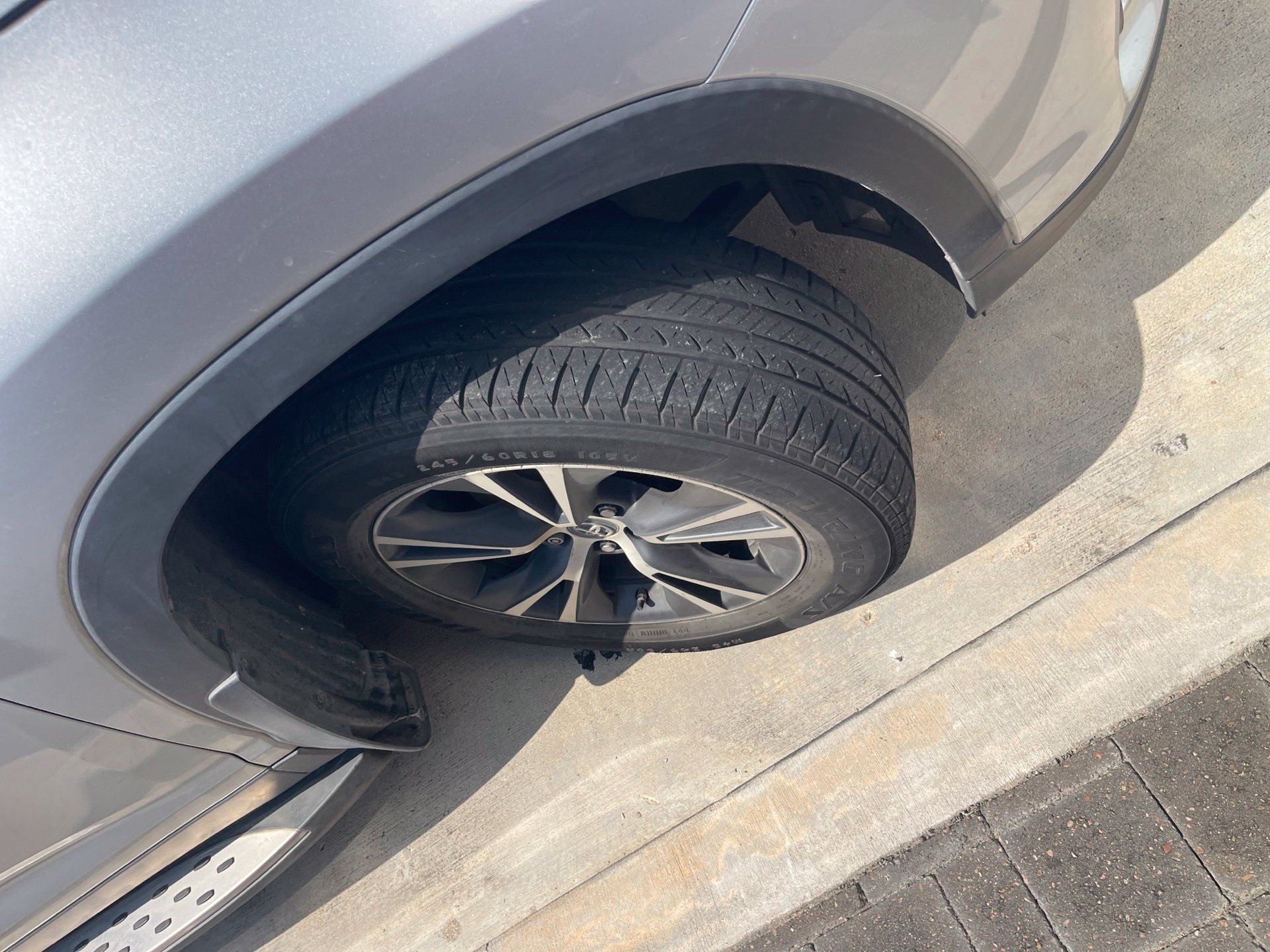 Used 2019 Toyota Highlander Plus FWD image 19