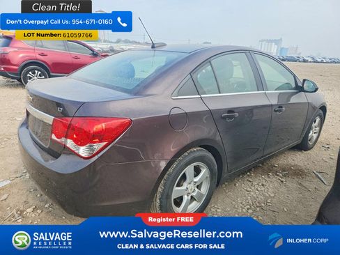 Used 2015 Chevrolet Cruze LT w/ Sun And Sound Package FWD image 4