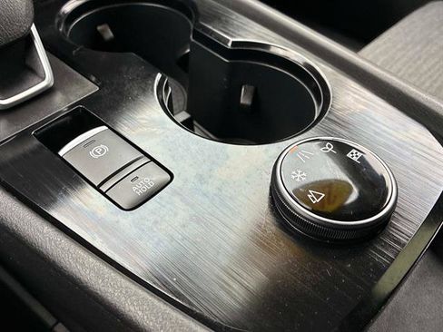 Certified 2023 Nissan Rogue SV image 26