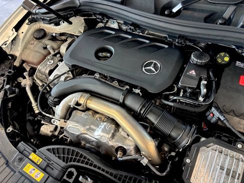 Used 2025 Mercedes-Benz GLA 250 4MATIC w/ Winter Package image 40