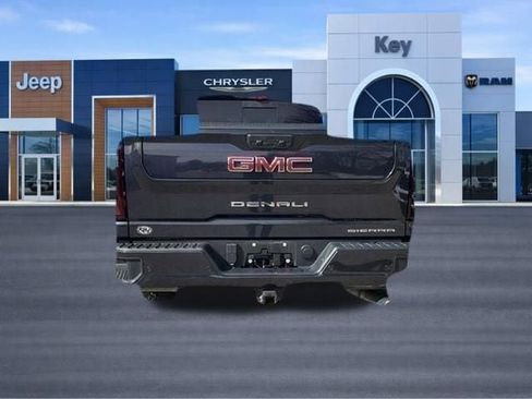 Used 2024 GMC Sierra 2500 Denali w/ Denali Reserve Package AWD/4WD image 5